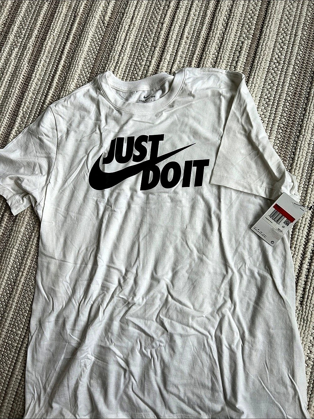 Nike Just Do It Swoosh T-Shirt Men's Graphic Tee White & Black Large